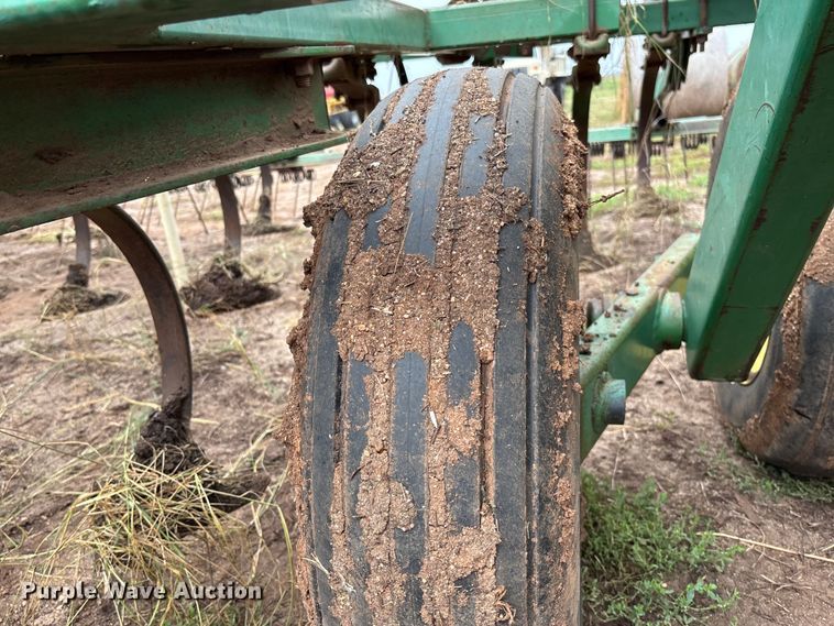 image for item EM8187 John Deere 1010 field cultivator