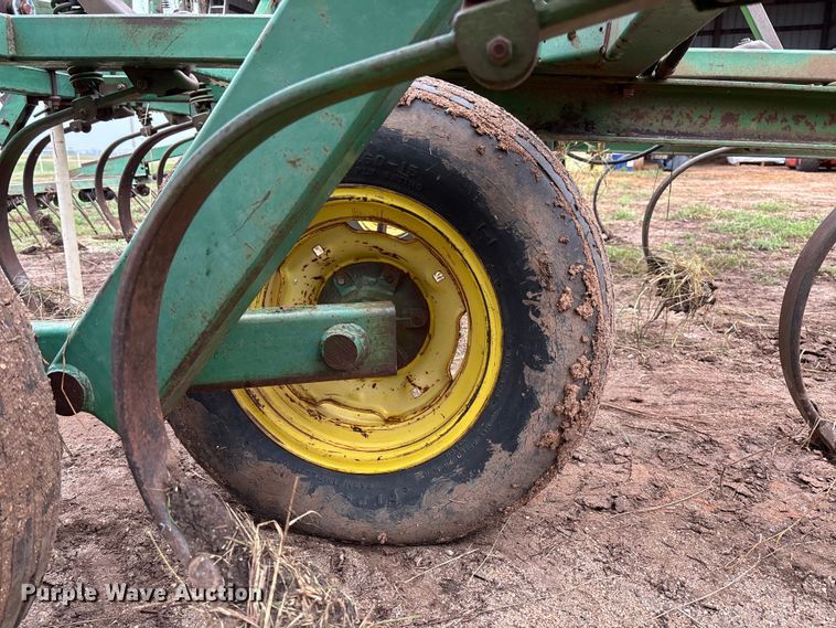 image for item EM8187 John Deere 1010 field cultivator