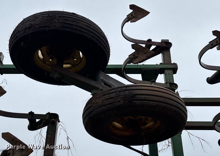 image for item EM8187 John Deere 1010 field cultivator