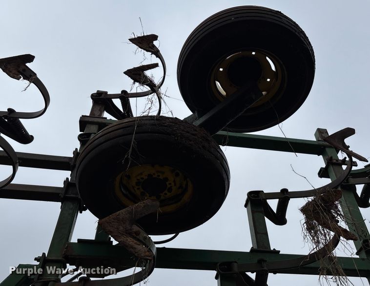 image for item EM8187 John Deere 1010 field cultivator