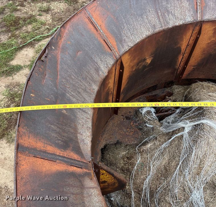 image for item EM8188 Haybuster H-1000 Big Bite tub grinder