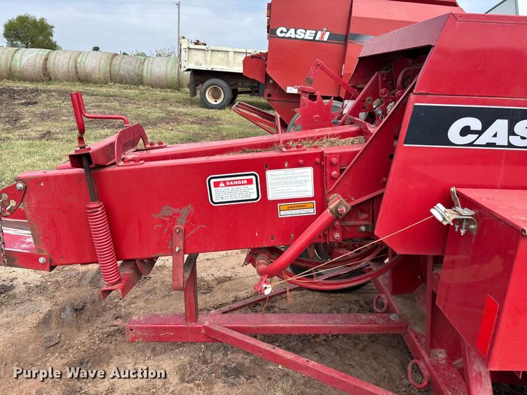 image for item EM8190 Case 8530 small square baler