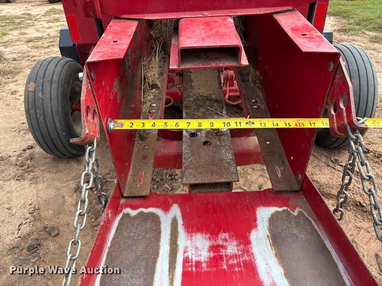 image for item EM8190 Case 8530 small square baler