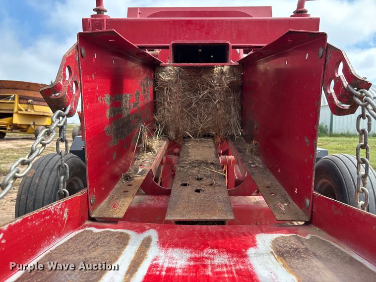 image for item EM8190 Case 8530 small square baler