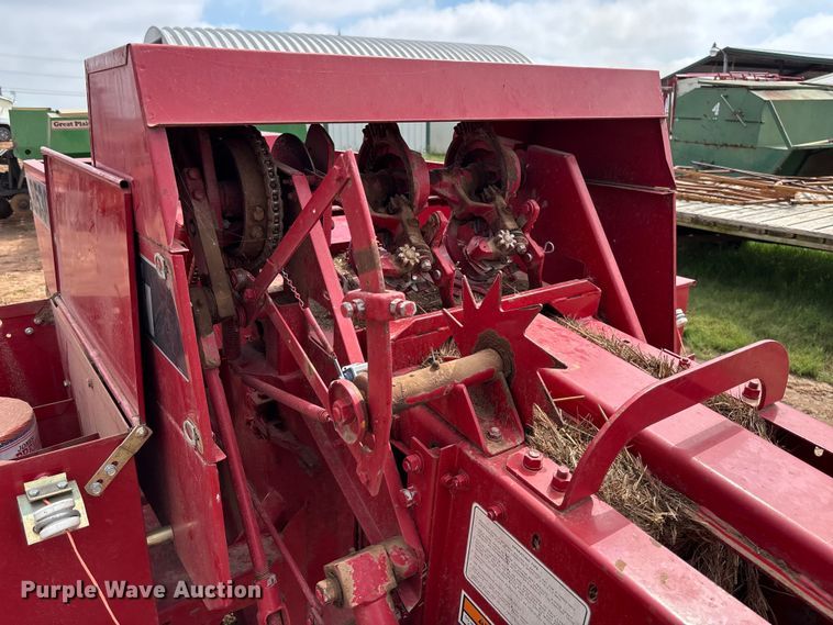 image for item EM8190 Case 8530 small square baler