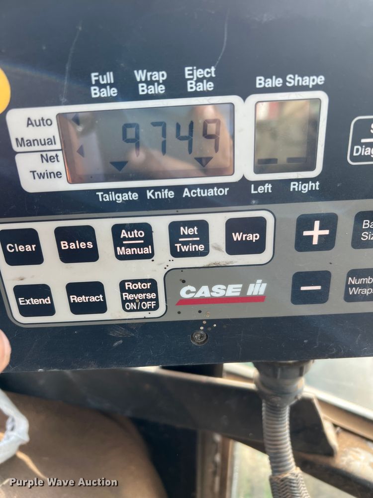 image for item EM8191 2012 Case RB564 round baler