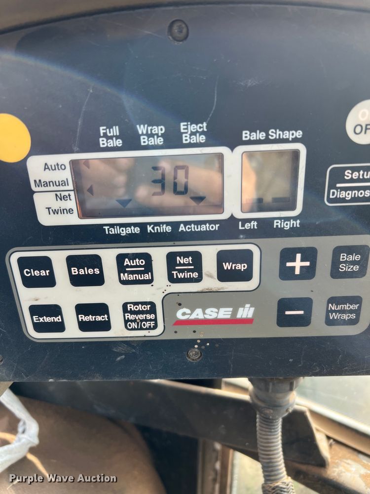 image for item EM8191 2012 Case RB564 round baler