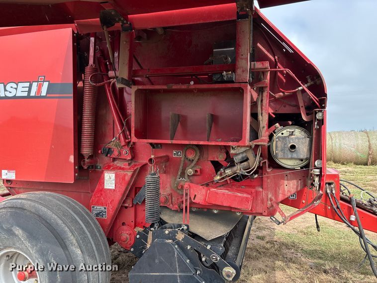 image for item EM8191 2012 Case RB564 round baler