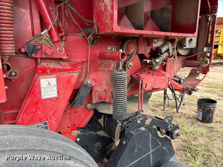 image for item EM8191 2012 Case RB564 round baler