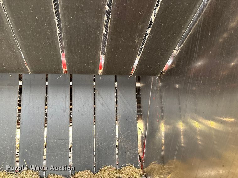 image for item EM8191 2012 Case RB564 round baler