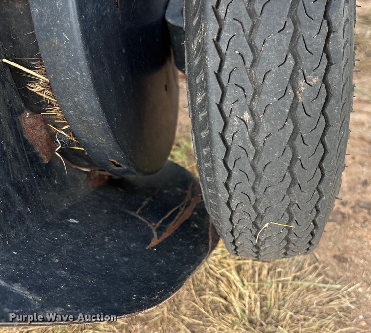 image for item EM8191 2012 Case RB564 round baler