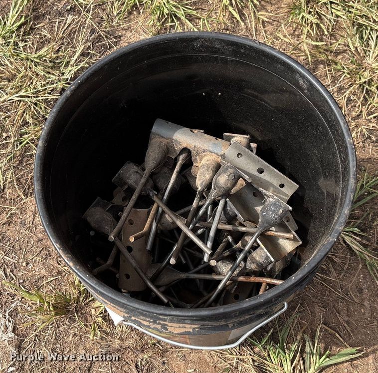 image for item EM8191 2012 Case RB564 round baler