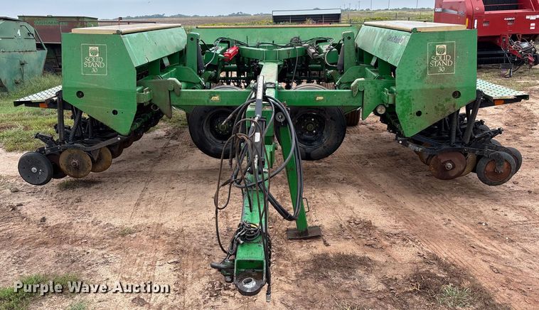 image for item EM8195 Great Plains Solid Stand 30 3SF30-487591 grain drill