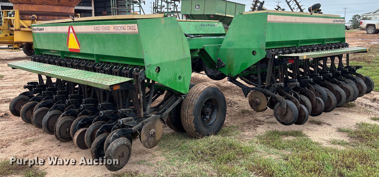 image for item EM8195 Great Plains Solid Stand 30 3SF30-487591 grain drill