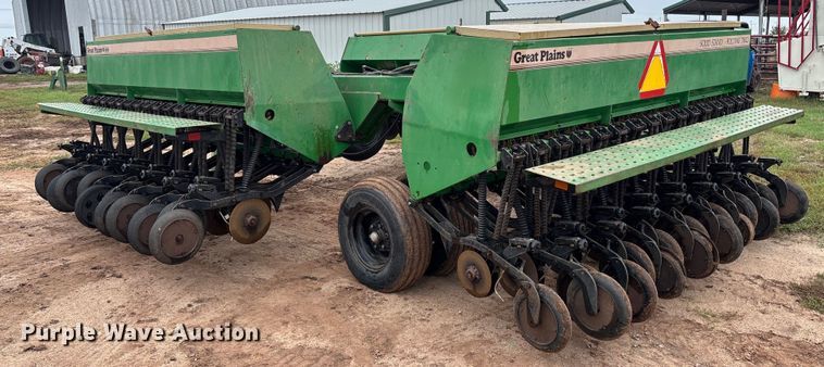 image for item EM8195 Great Plains Solid Stand 30 3SF30-487591 grain drill