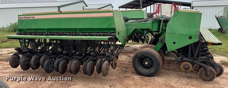 image for item EM8195 Great Plains Solid Stand 30 3SF30-487591 grain drill