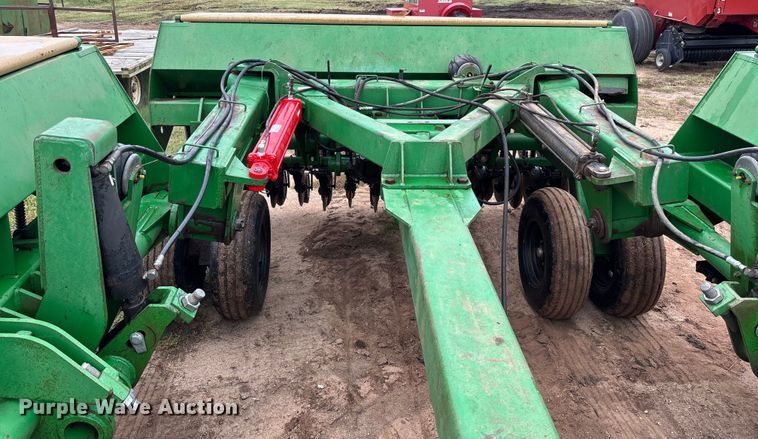 image for item EM8195 Great Plains Solid Stand 30 3SF30-487591 grain drill