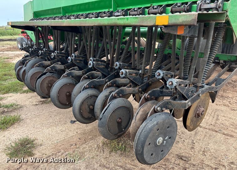 image for item EM8195 Great Plains Solid Stand 30 3SF30-487591 grain drill