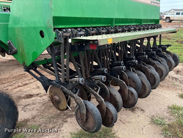 image for item EM8195 Great Plains Solid Stand 30 3SF30-487591 grain drill