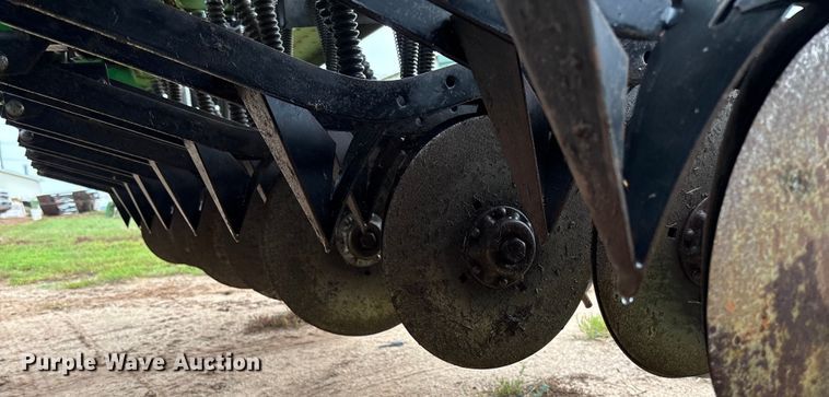 image for item EM8195 Great Plains Solid Stand 30 3SF30-487591 grain drill