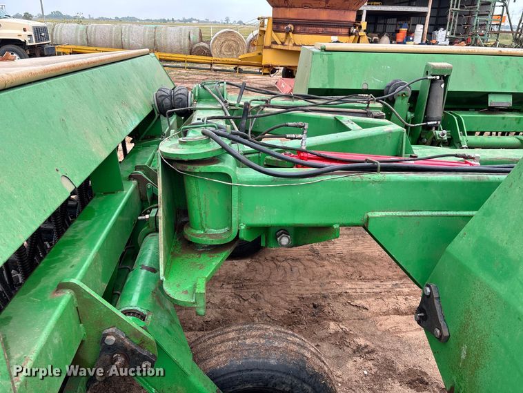 image for item EM8195 Great Plains Solid Stand 30 3SF30-487591 grain drill