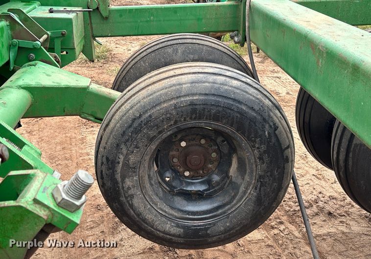 image for item EM8195 Great Plains Solid Stand 30 3SF30-487591 grain drill