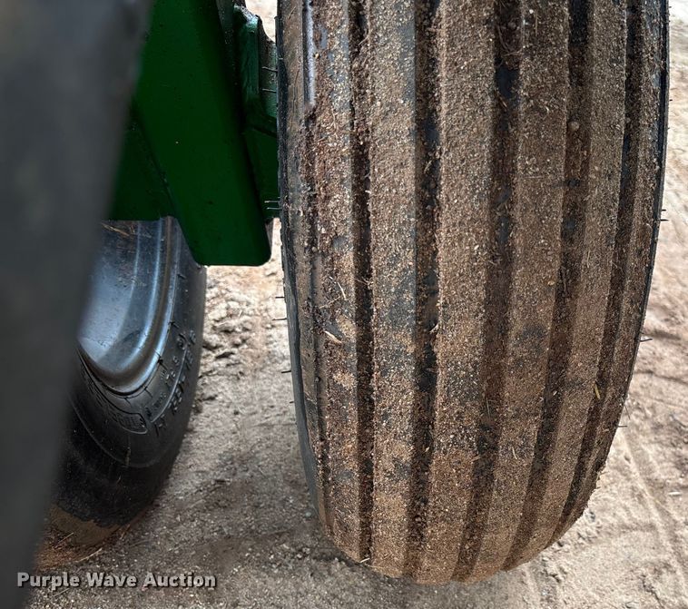 image for item EM8195 Great Plains Solid Stand 30 3SF30-487591 grain drill