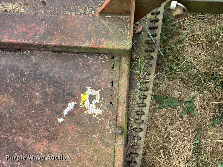 image for item EN5583 1972 Ford 2000 tractor