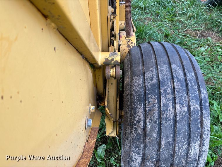 image for item EN7022 (2) round balers