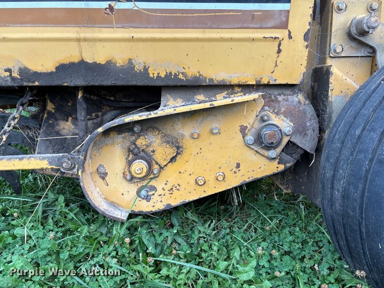 image for item EN7022 (2) round balers