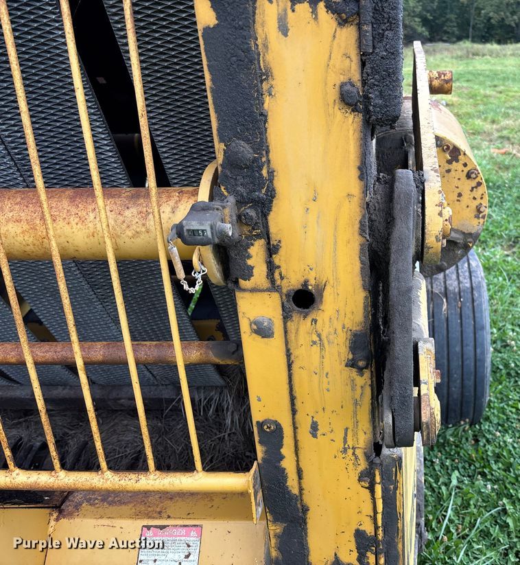 image for item EN7022 (2) round balers