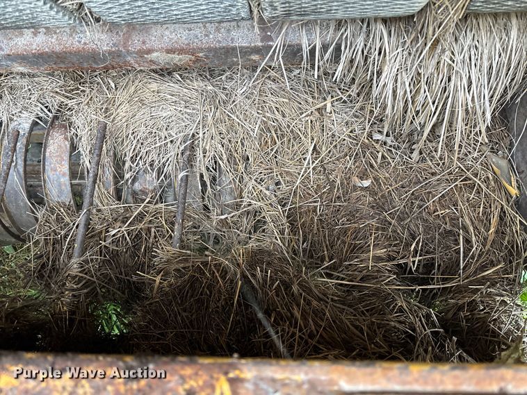 image for item EN7022 (2) round balers