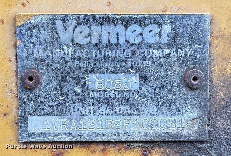 image for item EN7022 (2) round balers