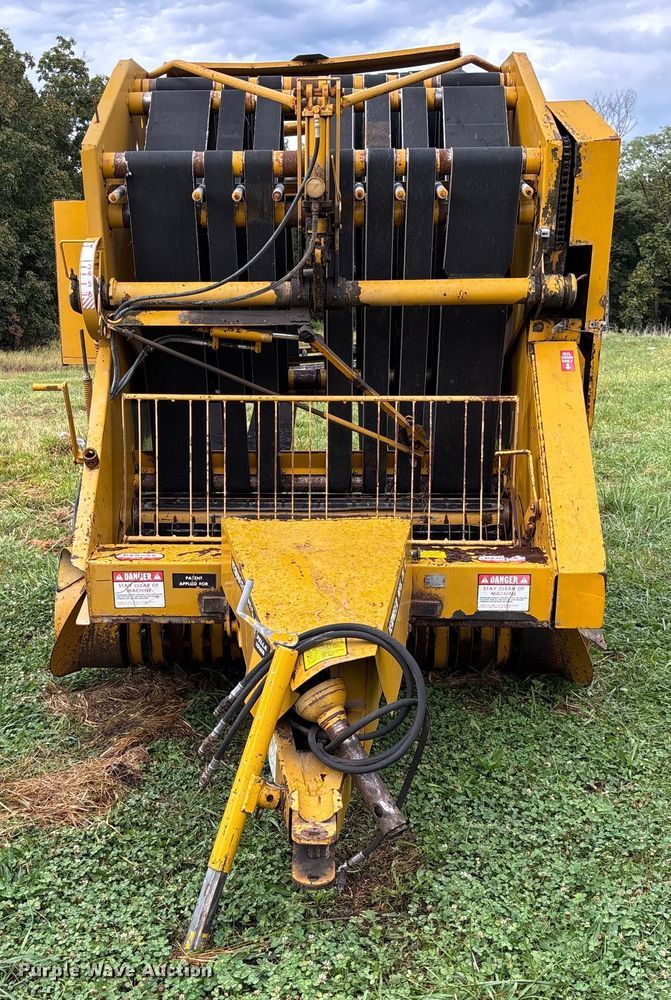 image for item EN7022 (2) round balers