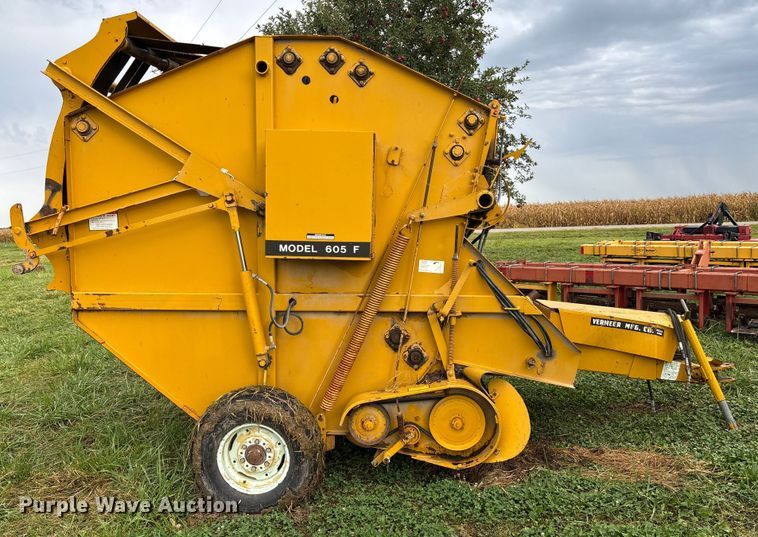 image for item EN7022 (2) round balers