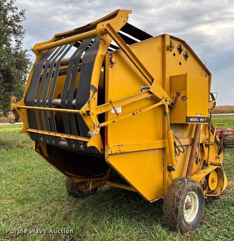 image for item EN7022 (2) round balers