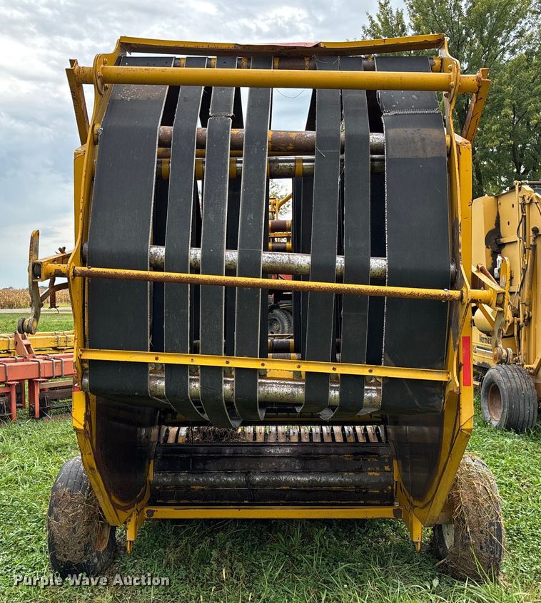 image for item EN7022 (2) round balers