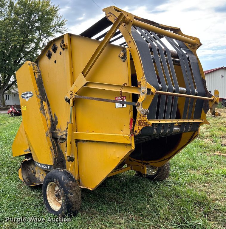 image for item EN7022 (2) round balers