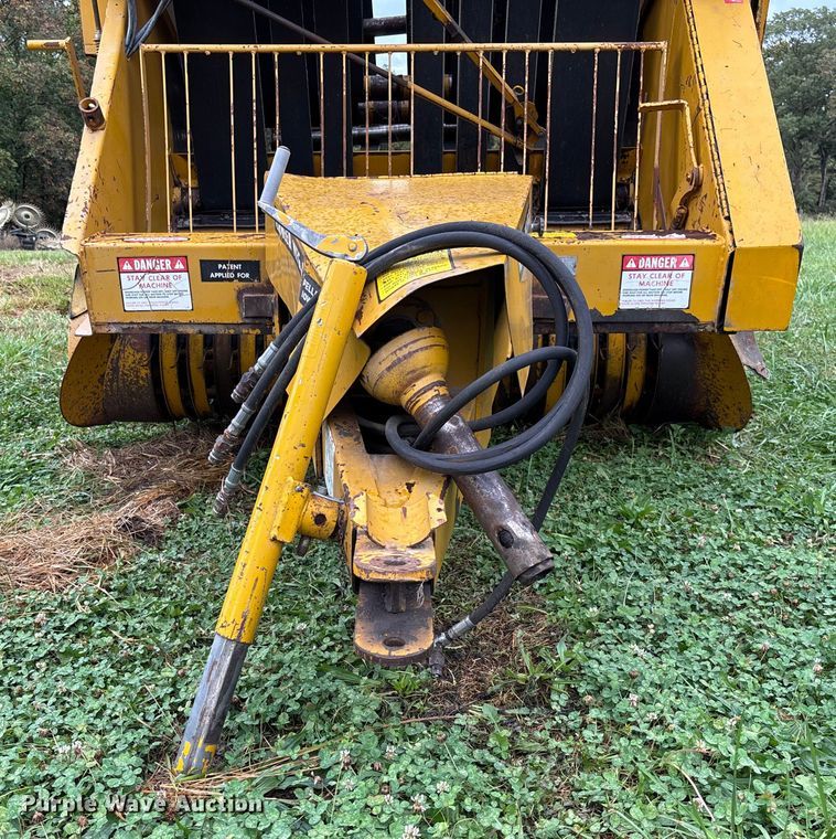 image for item EN7022 (2) round balers