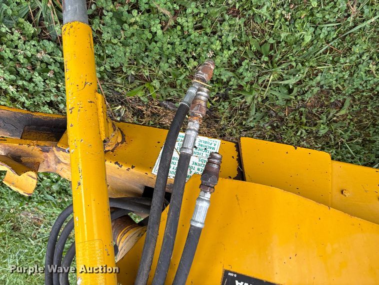 image for item EN7022 (2) round balers