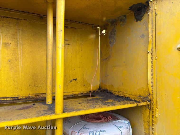 image for item EN7022 (2) round balers