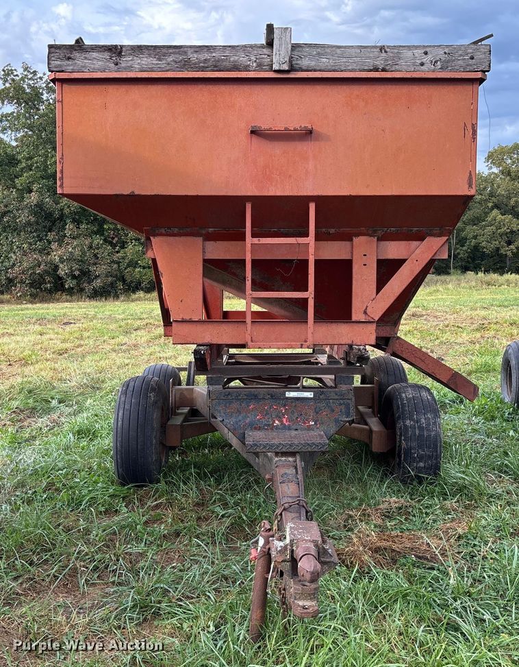 image for item EN7024 Shop built grain cart