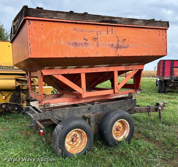image for item EN7024 Shop built grain cart