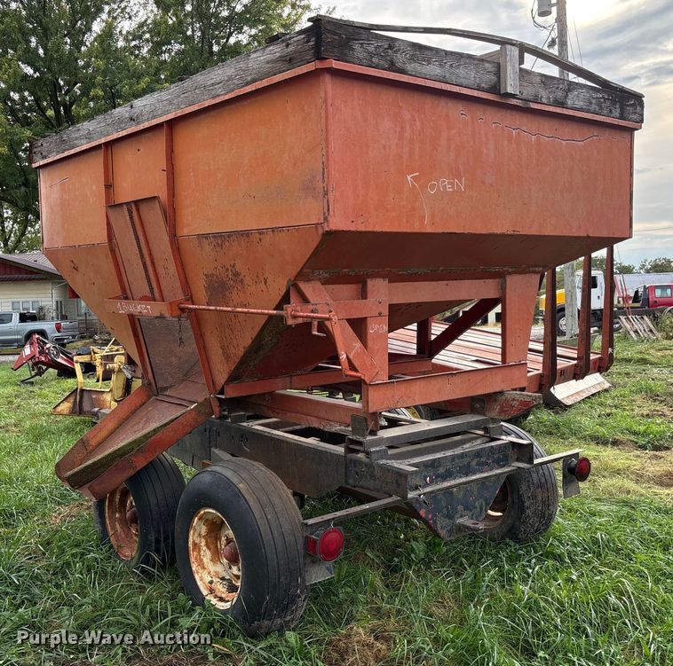 image for item EN7024 Shop built grain cart