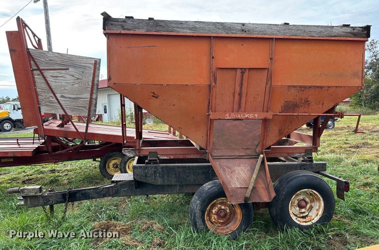 image for item EN7024 Shop built grain cart