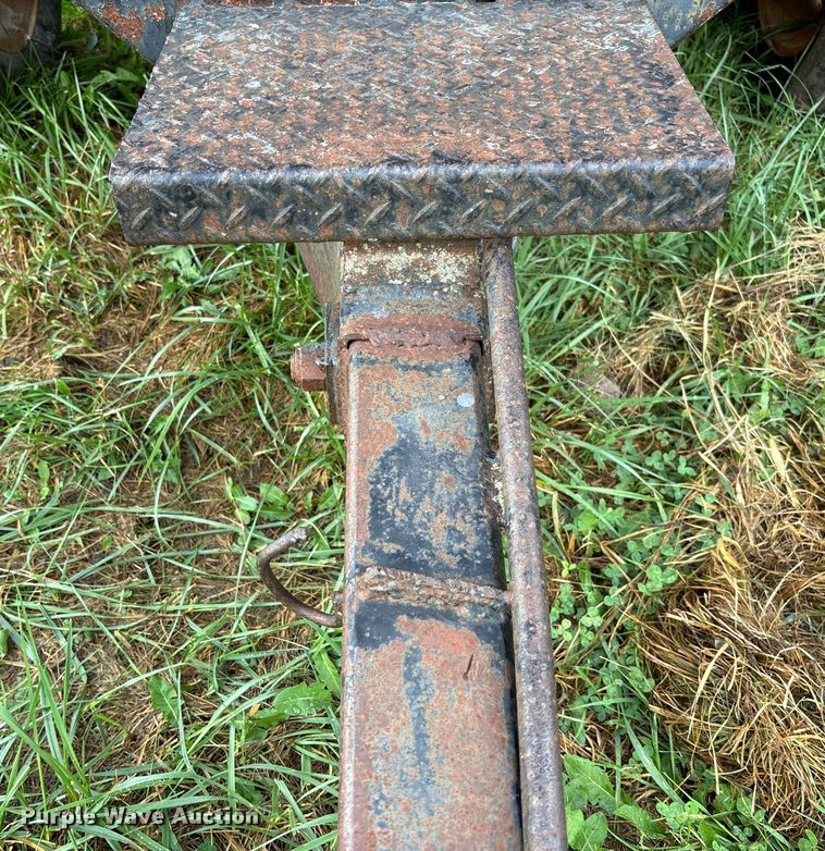 image for item EN7024 Shop built grain cart