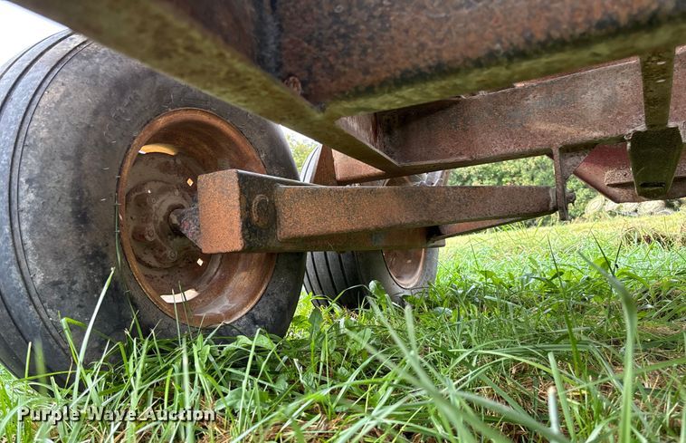 image for item EN7024 Shop built grain cart