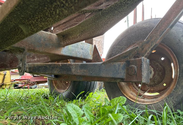 image for item EN7024 Shop built grain cart