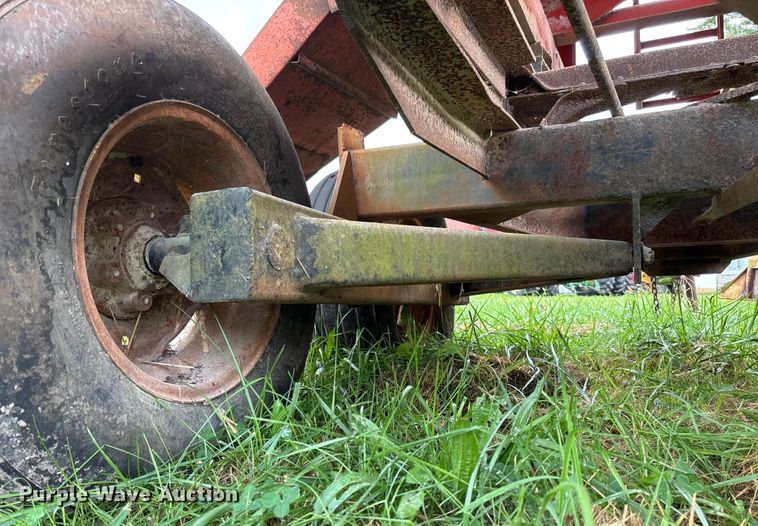 image for item EN7024 Shop built grain cart