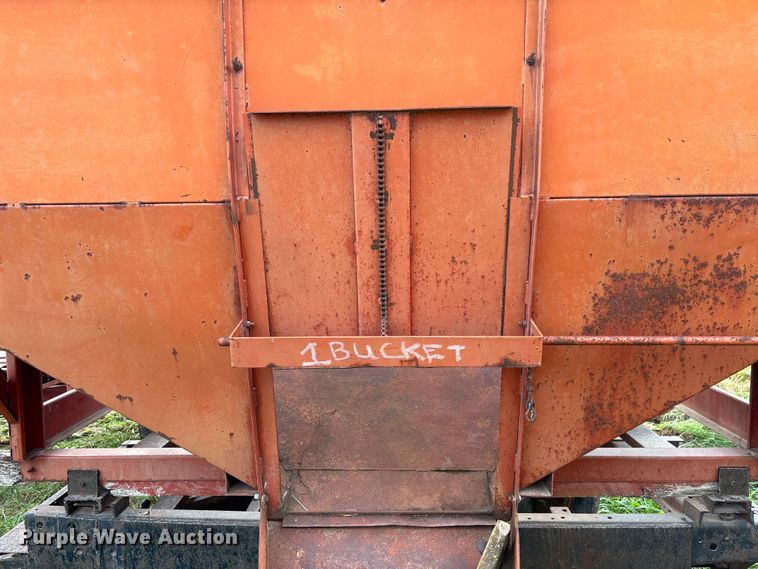 image for item EN7024 Shop built grain cart